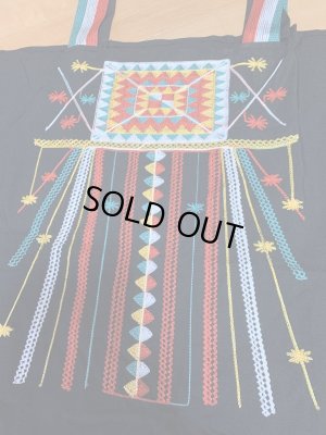 画像8: シーワ刺しゅう風オフショルダーガラベーヤ