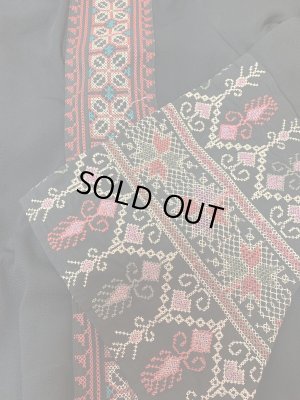 画像9: クロスステッチのベドウィン風前開きアバーヤ（ミシン刺しゅう）