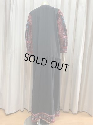 画像7: クロスステッチのベドウィン風前開きアバーヤ（ミシン刺しゅう）