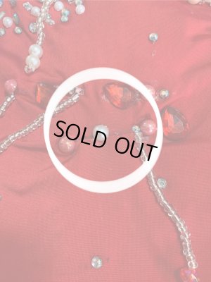 ボンドにより生地と生地がくっついている箇所がございます