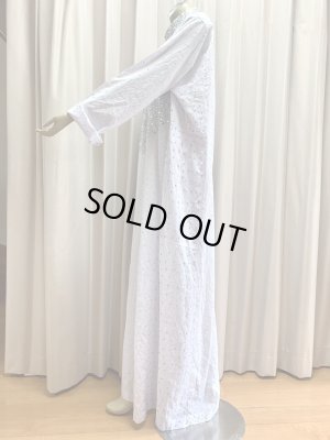 画像5: ストーンたっぷりスタンドカラーの白ガラベーヤ