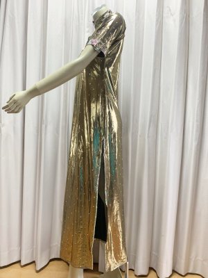 画像6: スタンドカラー・クリスタル付きバラディドレス