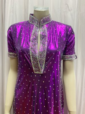 画像2: スタンドカラー・クリスタル付きバラディドレス