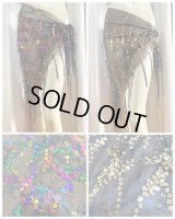 頭に巻いてもOK！スパンコール付きトライアングルスカーフ