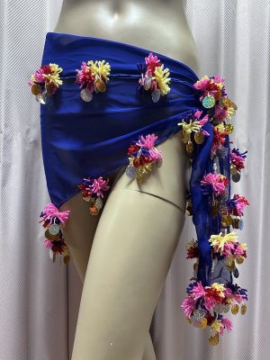 ブルー