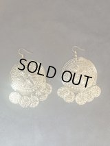 フォークロアピアス