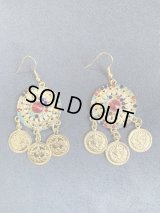 マルチカラーストーン付きピアス
