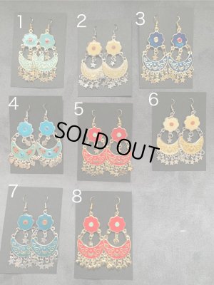 画像1: アンティークパーツ三日月ピアス（Ｓサイズ）