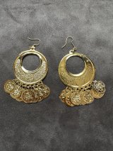 フォークロアピアス