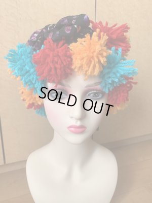 色は異なります