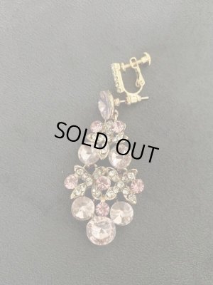 ※別売りのコンバーターでイヤリングにできます