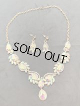 クリスタルネックレス＆ピアスセット