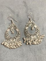 フォークロアピアス
