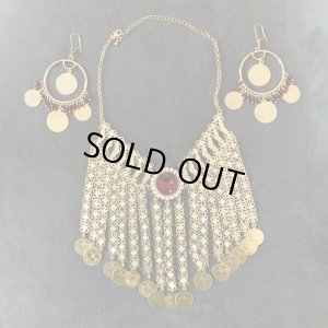 ※ネックレスは別売りです