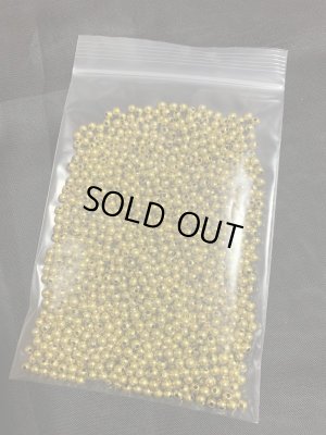 画像1: 郵送OK！糸通しプラスチックビーズ(ゴールド　40ｇ）