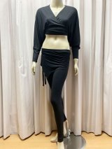【在庫処分SALE】 ドルマンスリーブチョリ＆レギンスレッスンウェア