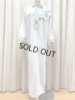 画像2: Hanine特注　白バラディラインストーン付きガラベーヤ(145cm丈・身幅55cm)