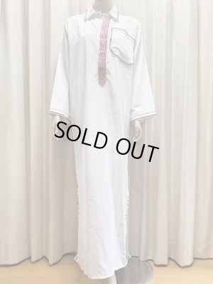 画像2: 白バラディラインストーン付きガラベーヤ(145cm丈・身幅55cm)