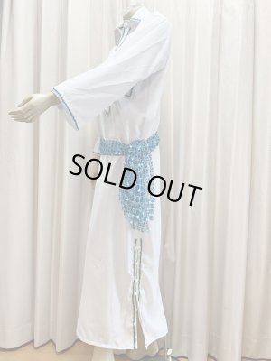 画像3: 白バラディラインストーン付きガラベーヤ(140cm丈・身幅55cm)