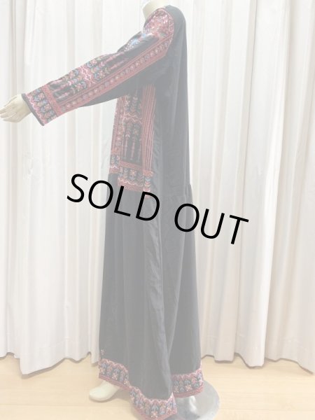 画像5: クロスステッチのベドウィン風前開きアバーヤ（ミシン刺しゅう） (5)