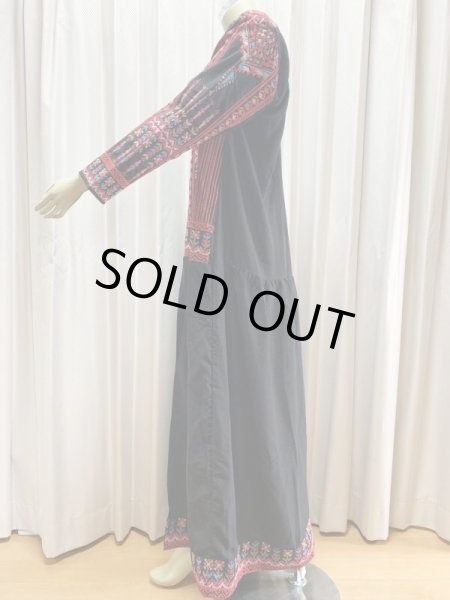 画像4: クロスステッチのベドウィン風前開きアバーヤ（ミシン刺しゅう） (4)