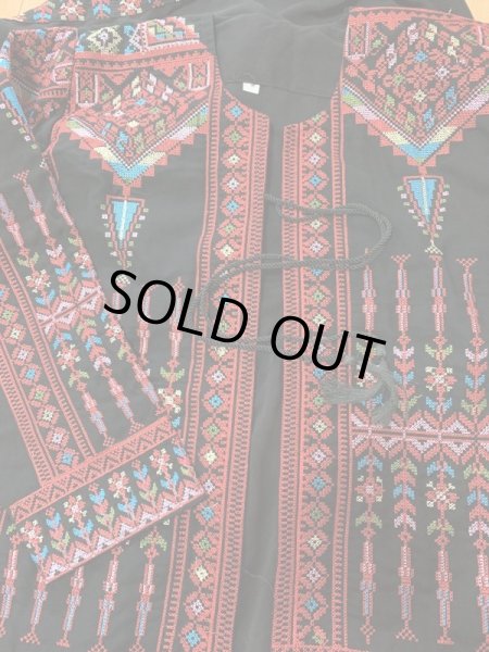 画像6: クロスステッチのベドウィン風前開きアバーヤ（ミシン刺しゅう） (6)