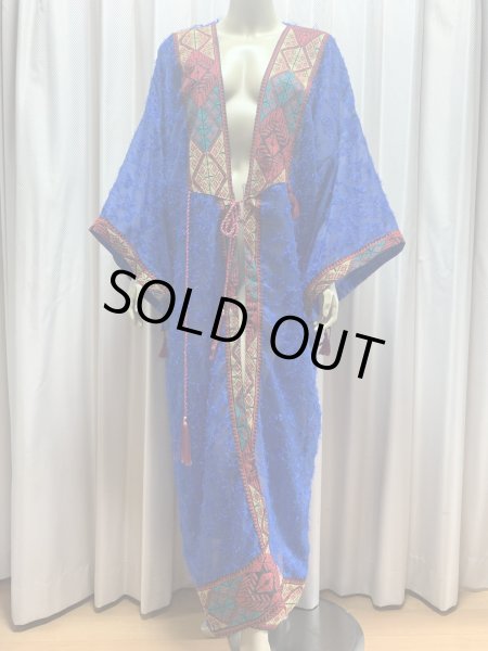 画像2: クロスステッチ前開きアバーヤ（ガラベイヤ） (2)