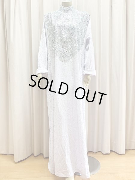 画像1: ストーンたっぷりスタンドカラーの白ガラベーヤ (1)