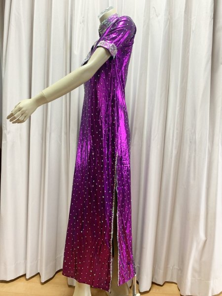 画像6: スタンドカラー・クリスタル付きバラディドレス (6)