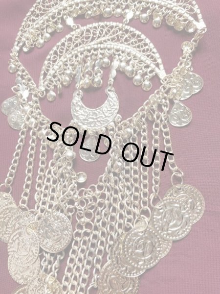 画像2: フォークロア三日月、コイン付きチョーカー (2)