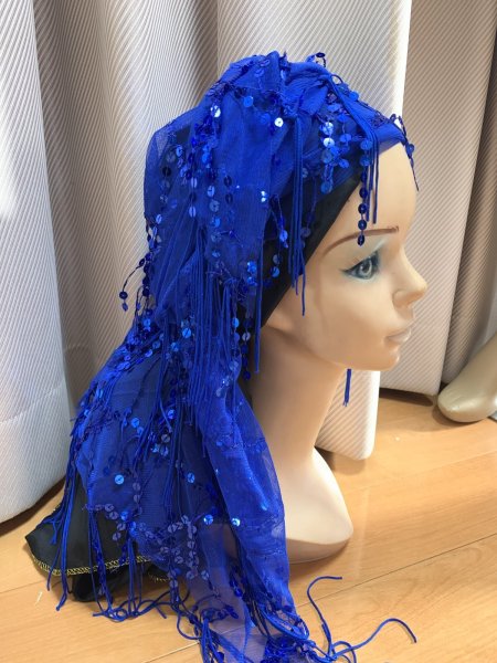 画像10: 頭に巻いてもOK!スパンコール付きトライアングルスカーフ (10)