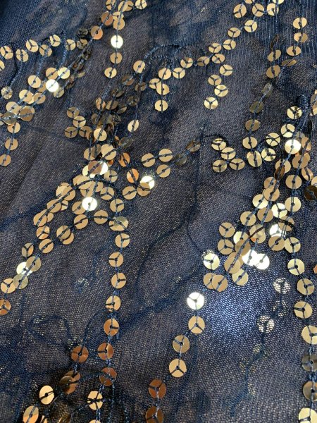 画像5: 頭に巻いてもOK!スパンコール付きトライアングルスカーフ (5)