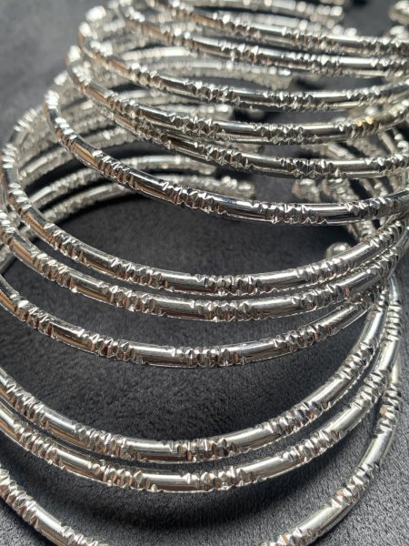 画像2: C型バングル12セット(シルバー) (2)