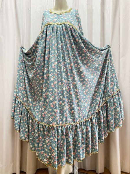 画像2: ファッラーヒ花柄ガラベーヤ(シルクベール付き） (2)