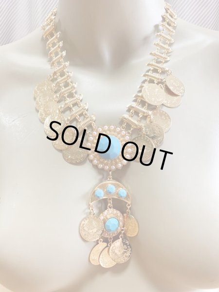 画像2: キルダーン三日月チョーカー×ピアスセット(ゴールド×ターコイズ） (2)