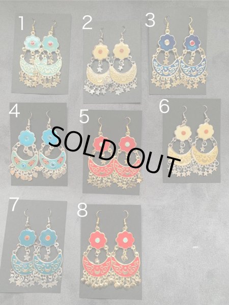 画像1: アンティークパーツ三日月ピアス（Ｓサイズ） (1)