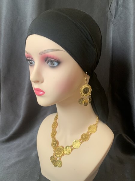 似たようなデザインのピアスもございます！