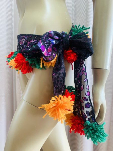 画像3: ポンポン付きオリジナルヒップスカーフ (3)