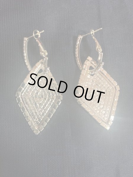 画像2: 単品送料無料(郵送）OK　ラインストーンひし形ピアス (2)