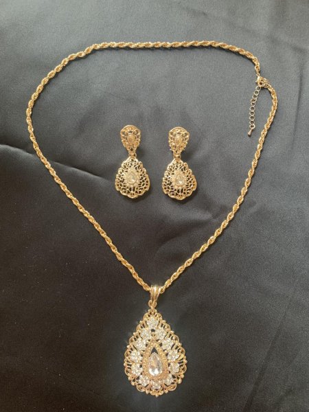 画像1: しずくクリスタルペンダント（ピアスセットor単品） (1)